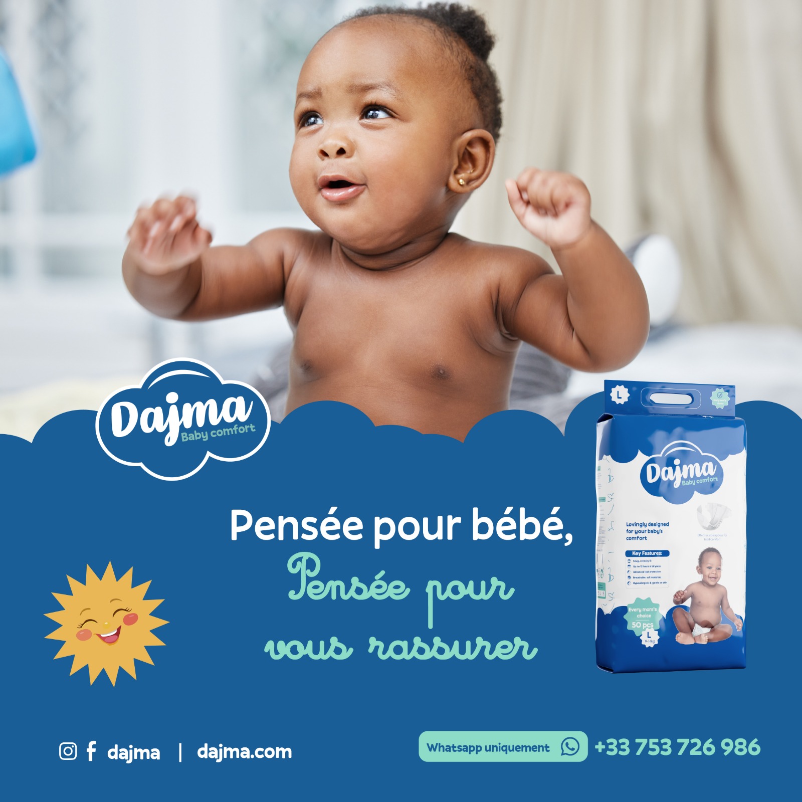 Bébé heureux dans un environnement doux